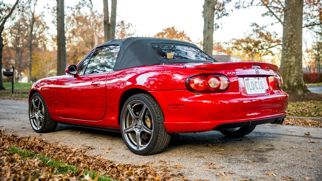 2004 Mazda NB Mazdaspeed MX-5 Miata - Image 11 of 31