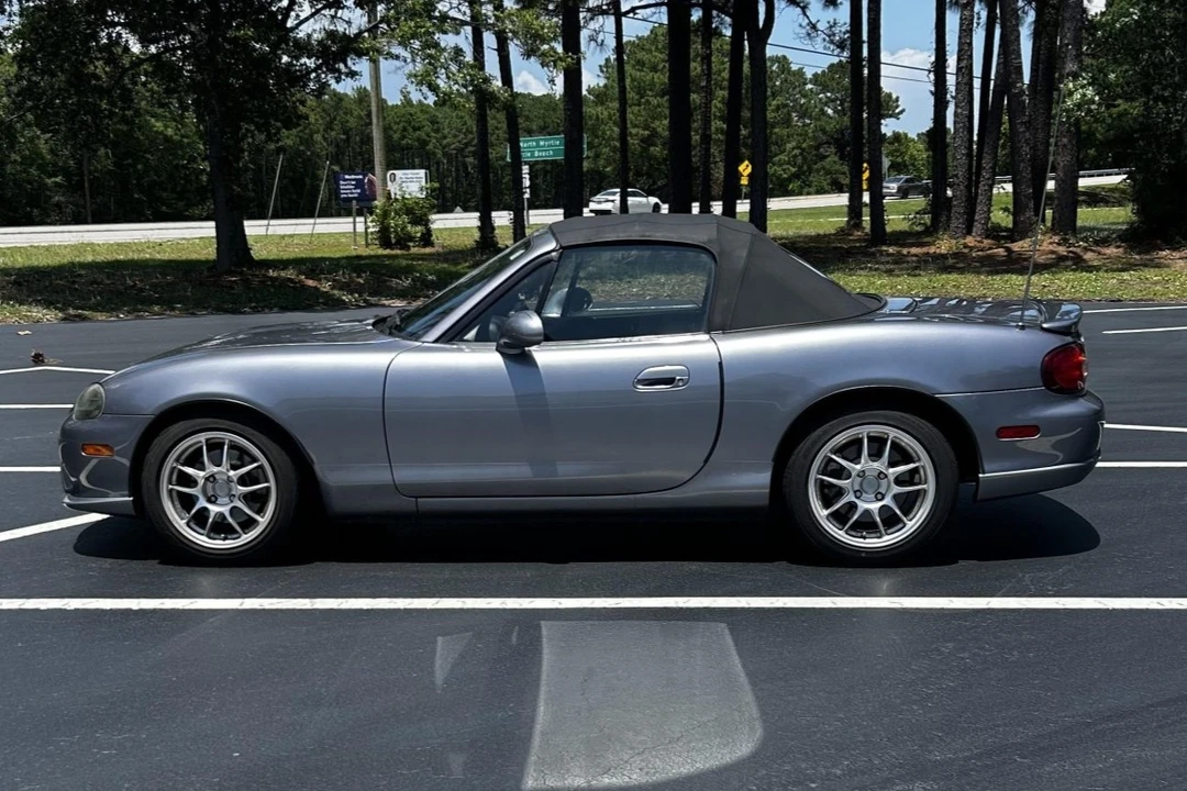 2004 Mazda NB Mazdaspeed MX-5 Miata - Image 3 of 31