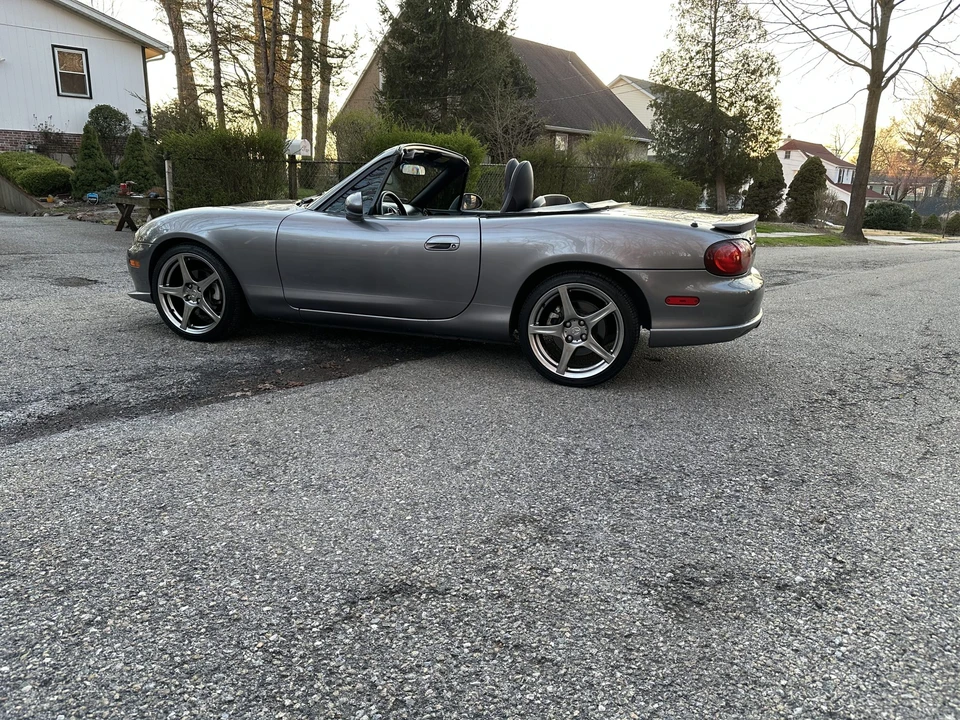 2004 Mazda NB Mazdaspeed MX-5 Miata - Image 18 of 31