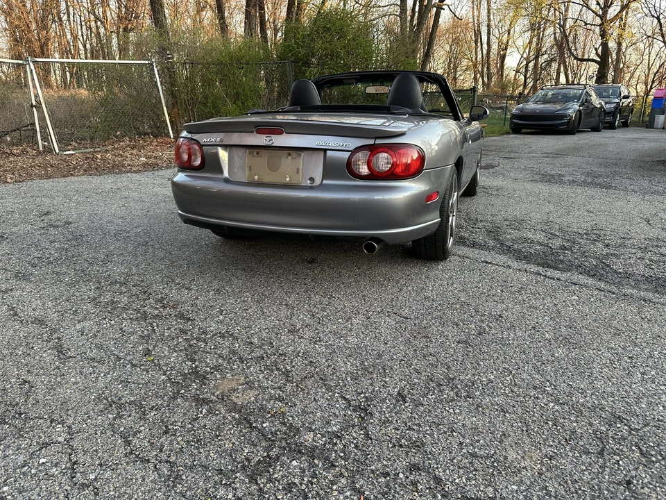2004 Mazda NB Mazdaspeed MX-5 Miata - Image 13 of 31