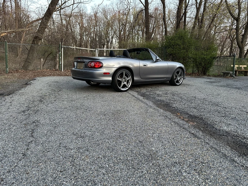 2004 Mazda NB Mazdaspeed MX-5 Miata - Image 8 of 31