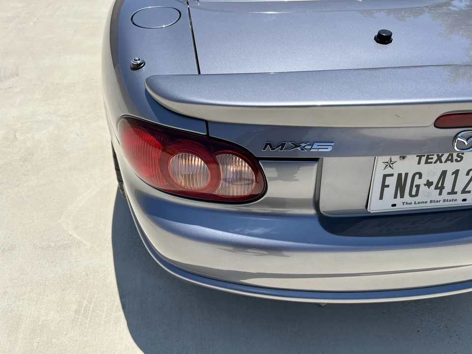 2004 Mazda NB Mazdaspeed MX-5 Miata - Image 16 of 31