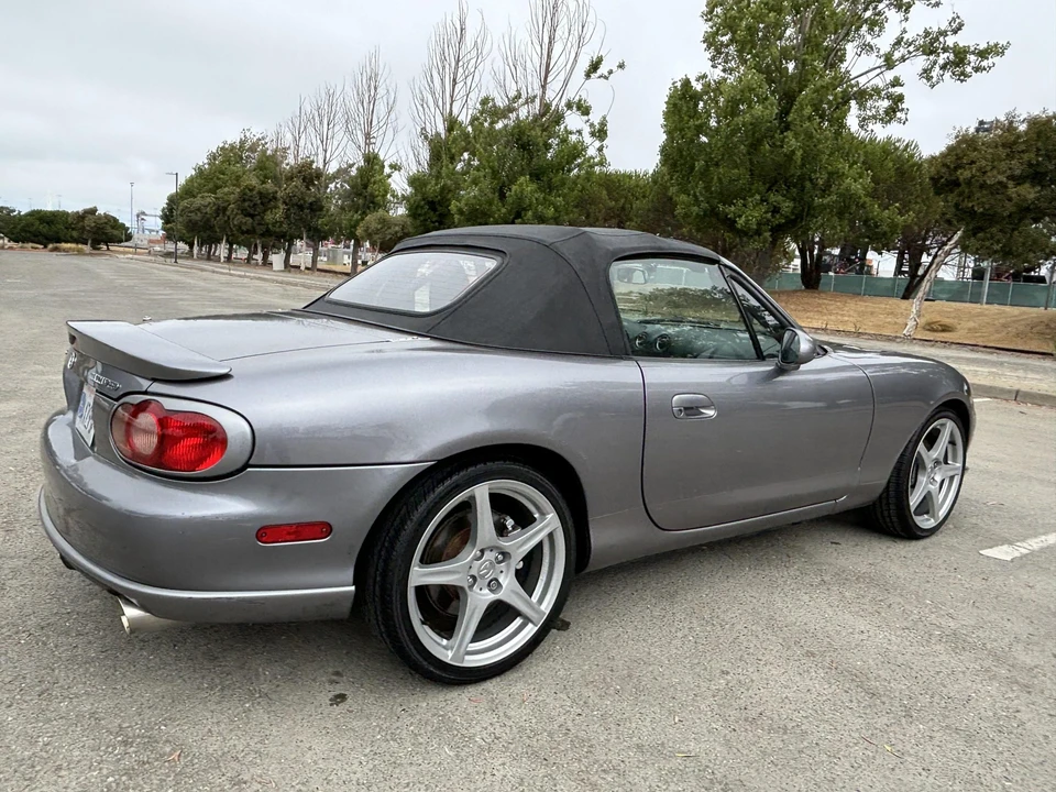 2004 Mazda NB Mazdaspeed MX-5 Miata - Image 9 of 31