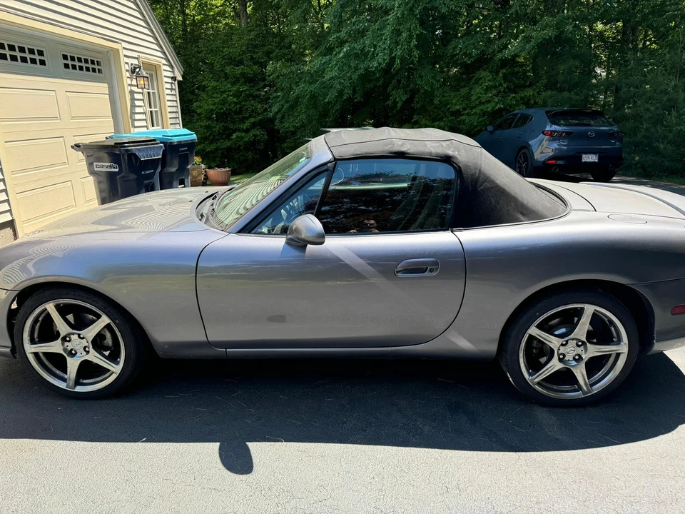 2004 Mazda NB Mazdaspeed MX-5 Miata - Image 15 of 31