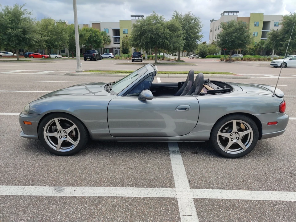 2004 Mazda NB Mazdaspeed MX-5 Miata - Image 10 of 31