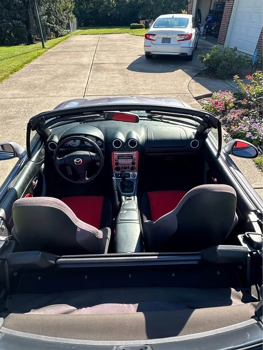 2004 Mazda NB Mazdaspeed MX-5 Miata - Image 8 of 14