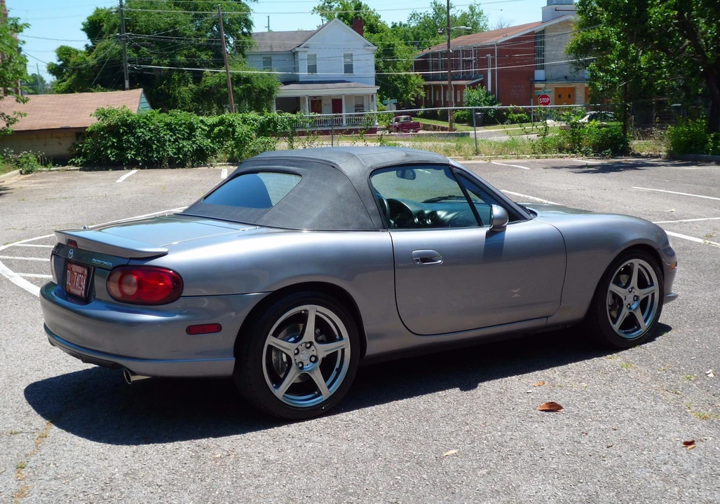 2004 Mazda NB Mazdaspeed MX-5 Miata - Image 10 of 31