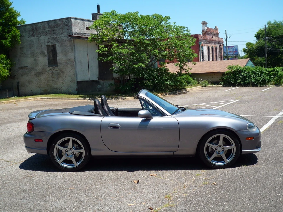 2004 Mazda NB Mazdaspeed MX-5 Miata - Image 17 of 31