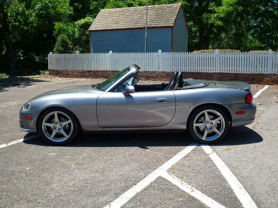 2004 Mazda NB Mazdaspeed MX-5 Miata - Image 4 of 31