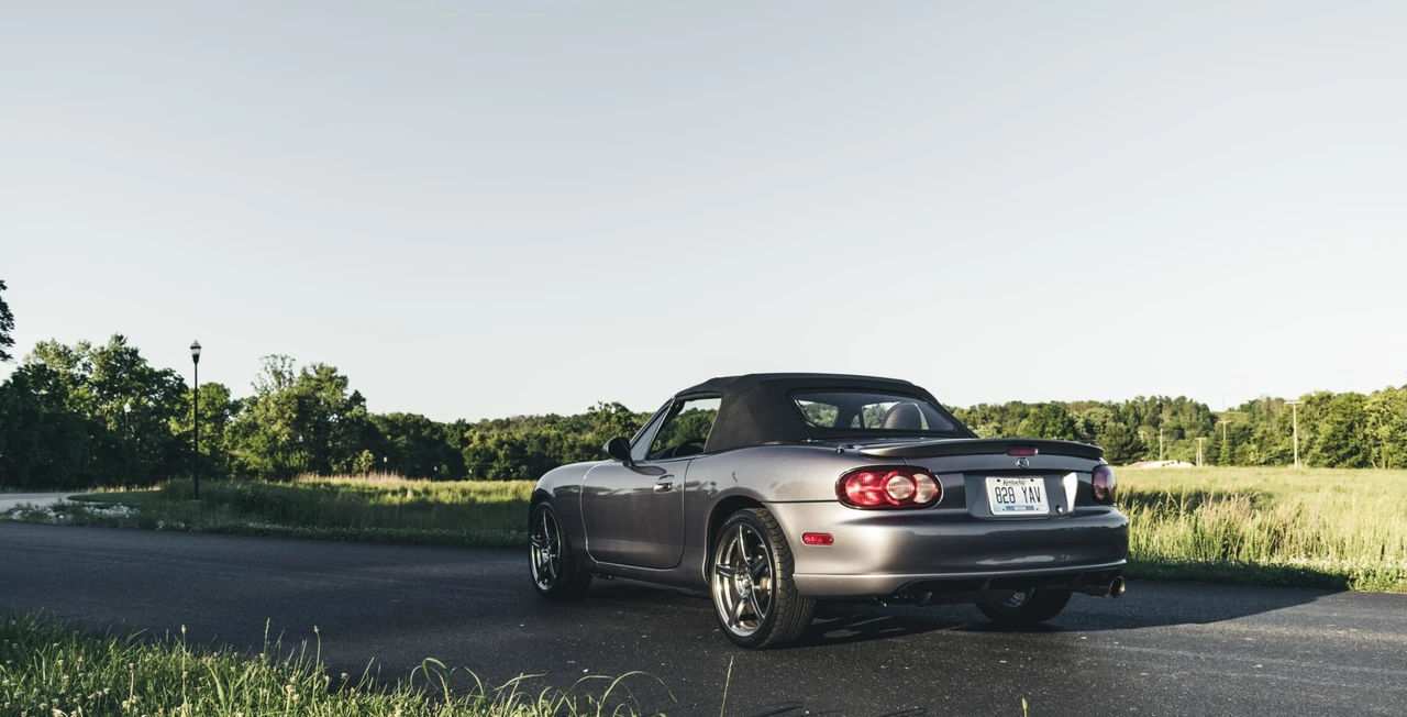 2004 Mazda NB Mazdaspeed MX-5 Miata - Image 3 of 31