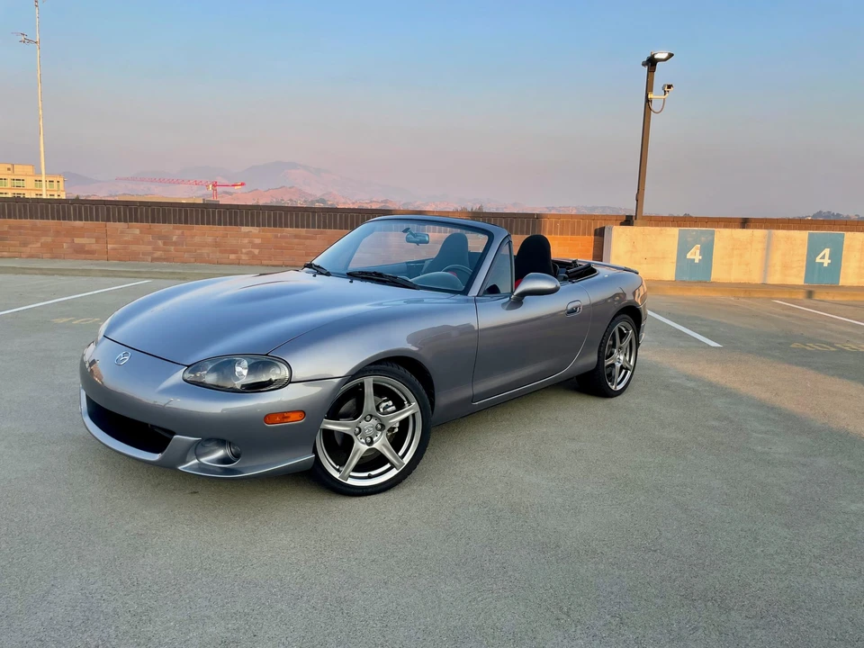 2004 Mazda NB Mazdaspeed MX-5 Miata - Image 7 of 31