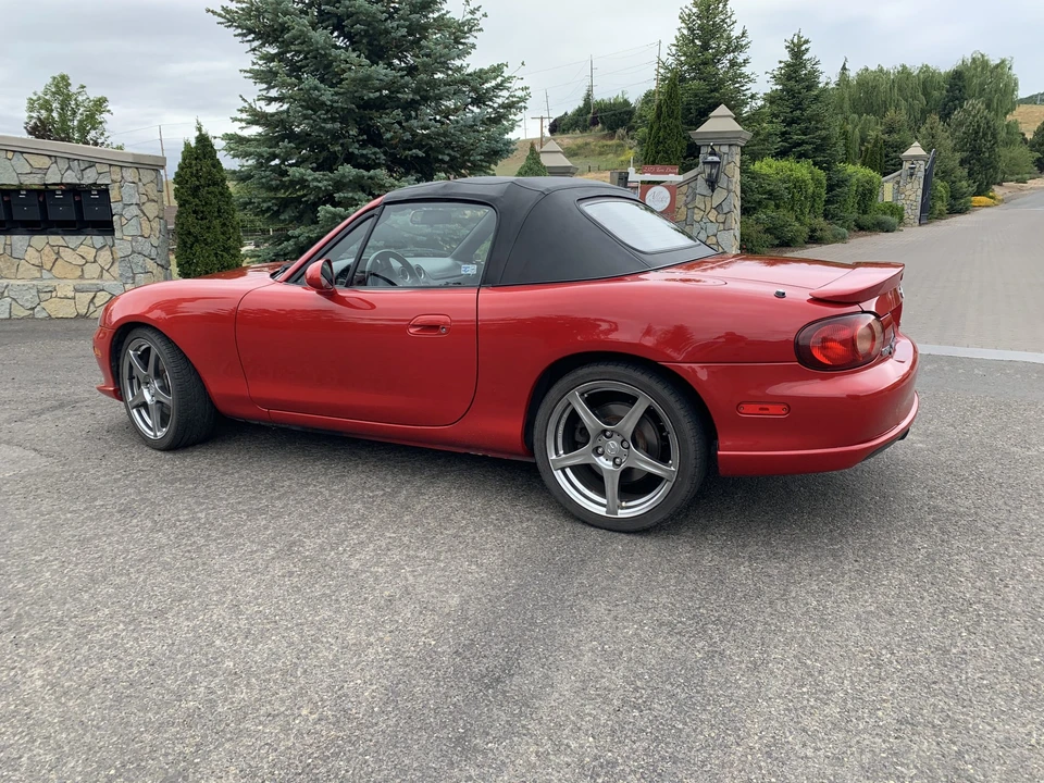 2004 Mazda NB Mazdaspeed MX-5 Miata - Image 16 of 31