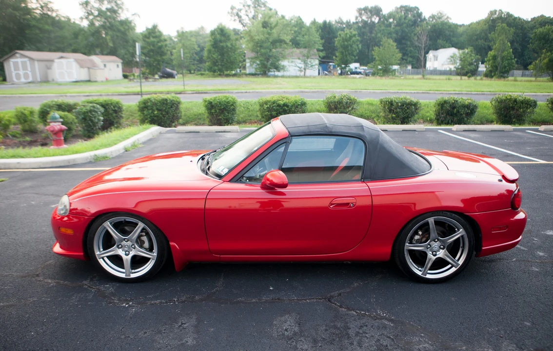 2004 Mazda NB Mazdaspeed MX-5 Miata - Image 15 of 31