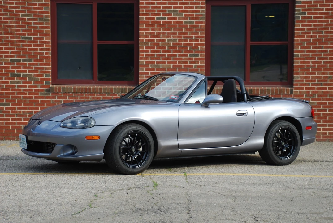 2004 Mazda NB Mazdaspeed MX-5 Miata - Image 2 of 31