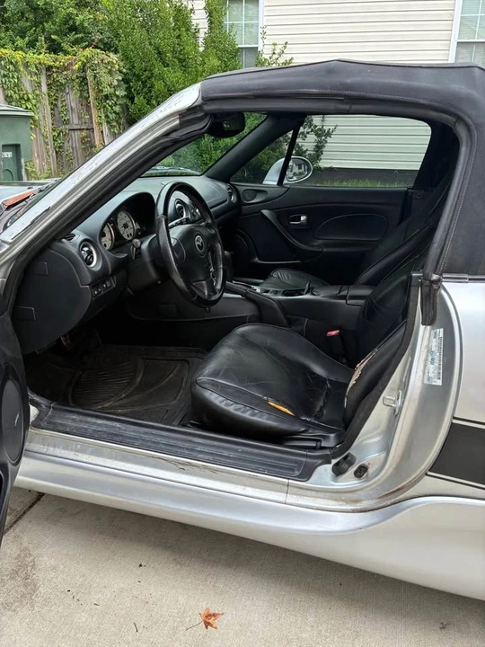 2004 Mazda NB MX-5 Miata - Image 4 of 7