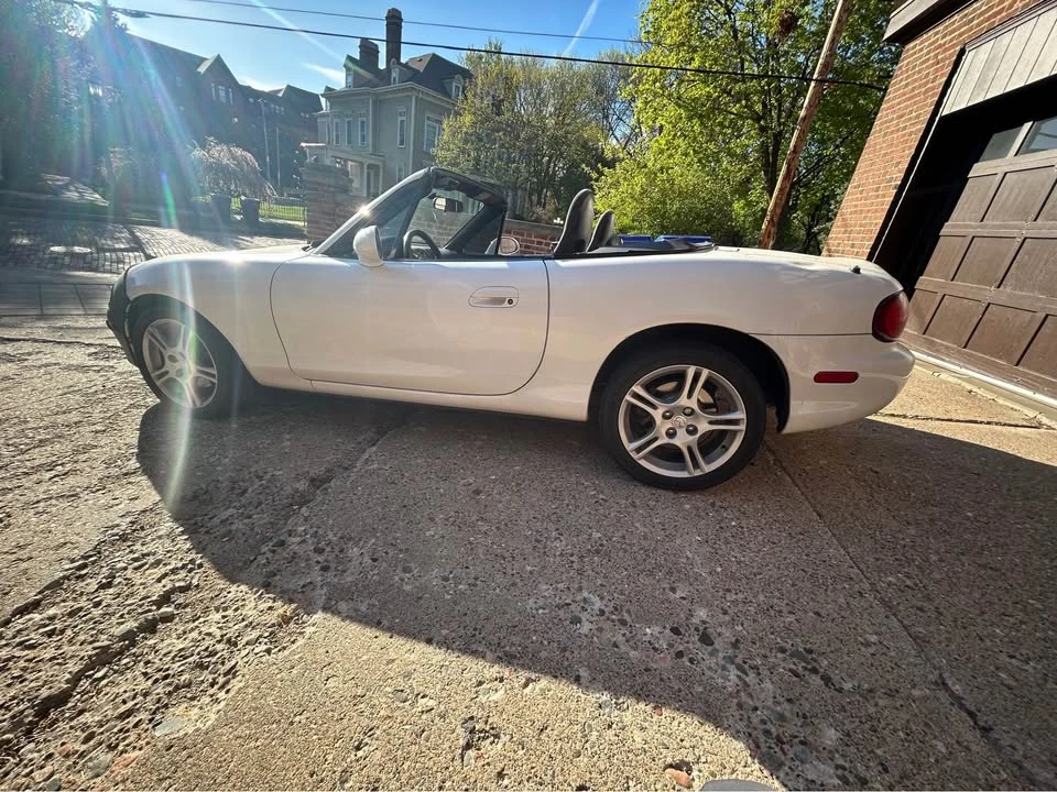 2004 Mazda NB MX-5 Miata - Image 9 of 10