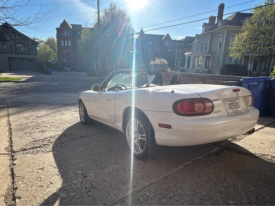 2004 Mazda NB MX-5 Miata - Image 5 of 10