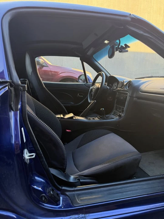2004 Mazda NB MX-5 Miata - Image 17 of 21