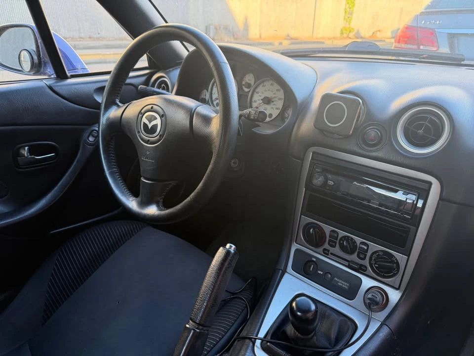 2004 Mazda NB MX-5 Miata - Image 14 of 21