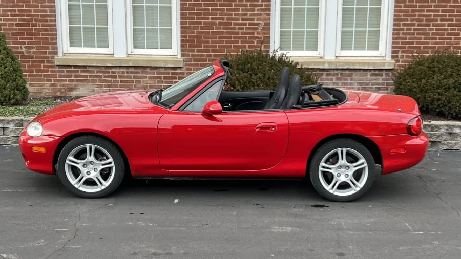2004 Mazda NB MX-5 Miata - Image 2 of 11