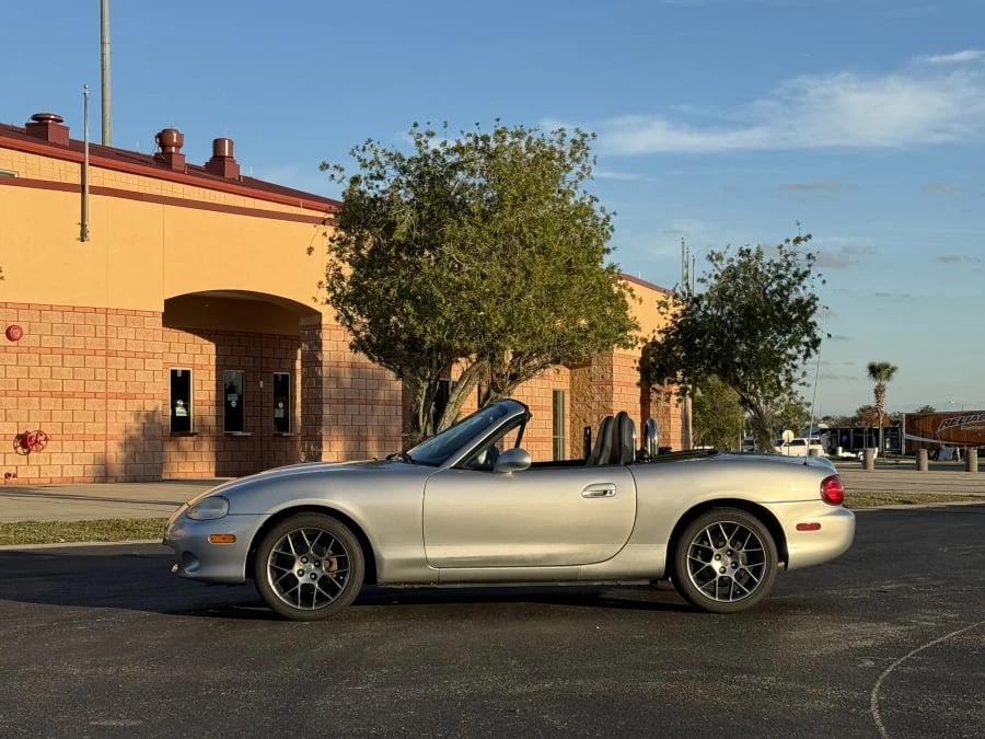 2004 Mazda NB MX-5 Miata - Image 5 of 18