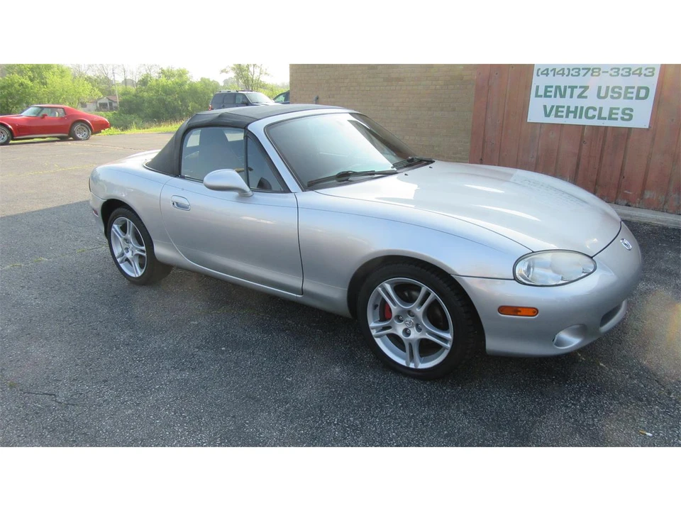 2004 Mazda NB MX-5 Miata - Image 2 of 31