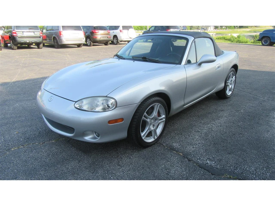 2004 Mazda NB MX-5 Miata - Image 4 of 31