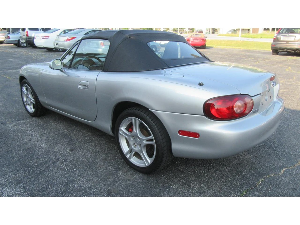 2004 Mazda NB MX-5 Miata - Image 6 of 31