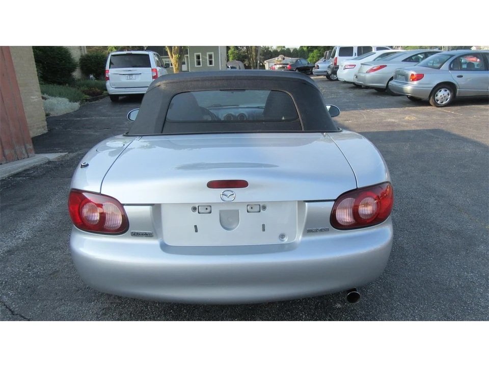 2004 Mazda NB MX-5 Miata - Image 7 of 31