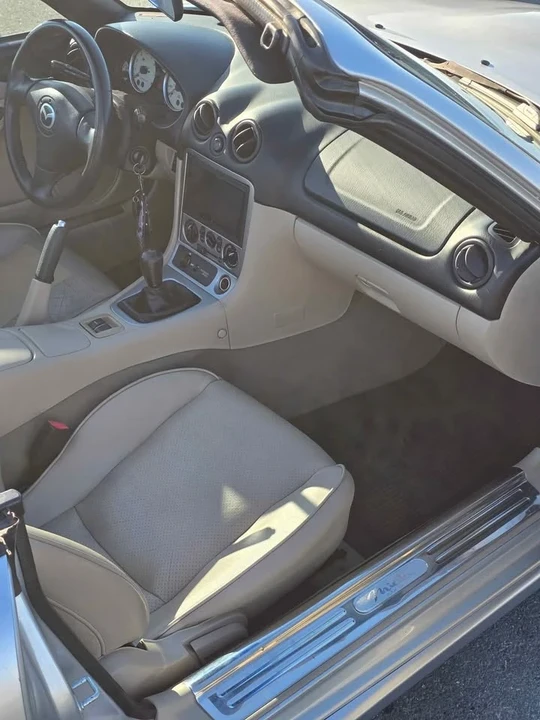 2004 Mazda NB MX-5 Miata - Image 4 of 8