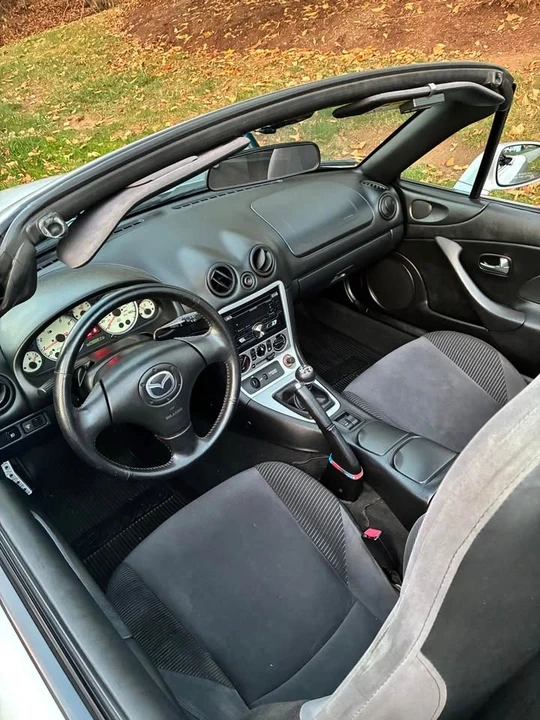 2004 Mazda NB MX-5 Miata - Image 5 of 7