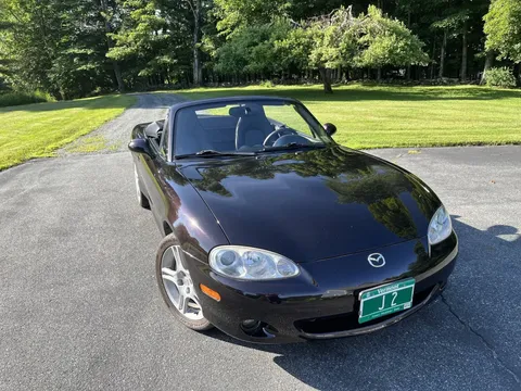 2004 Mazda MX-5 Miata LS 6-Speed