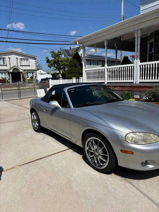 2004 Mazda NB MX-5 Miata - Image 2 of 10