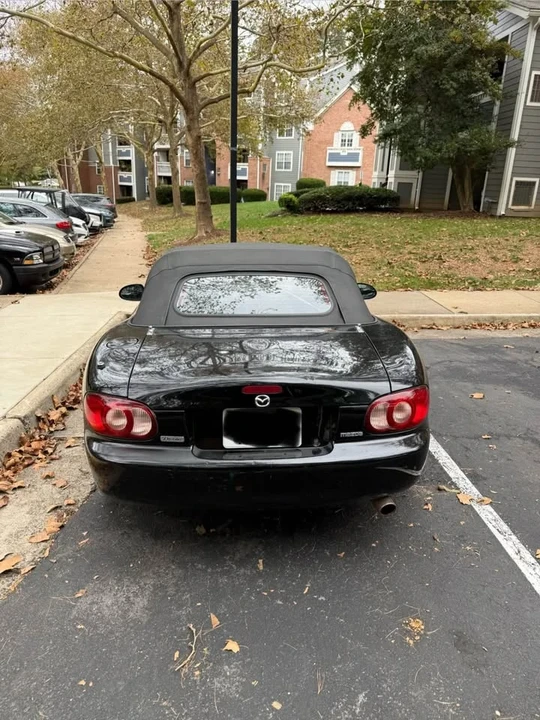2004 Mazda NB MX-5 Miata - Image 3 of 10
