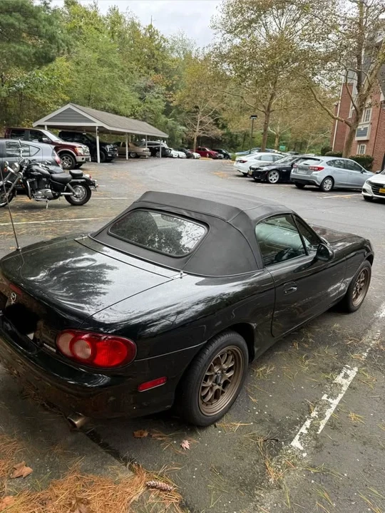 2004 Mazda NB MX-5 Miata - Image 4 of 10