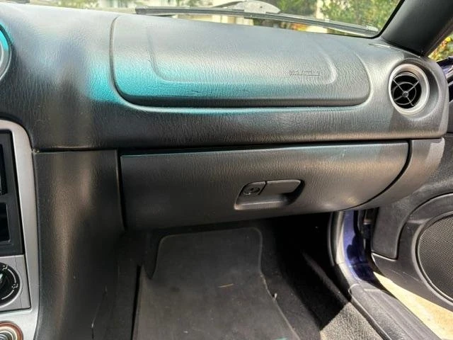 2004 Mazda NB MX-5 Miata - Image 8 of 12