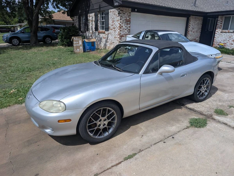 2004 Mazda NB MX-5 Miata - Image 3 of 13