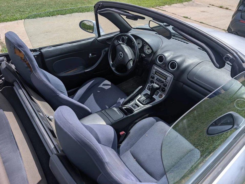 2004 Mazda NB MX-5 Miata - Image 6 of 13