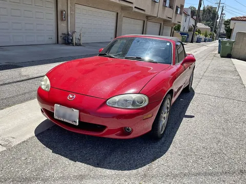 2004 Mazda MX-5 Miata