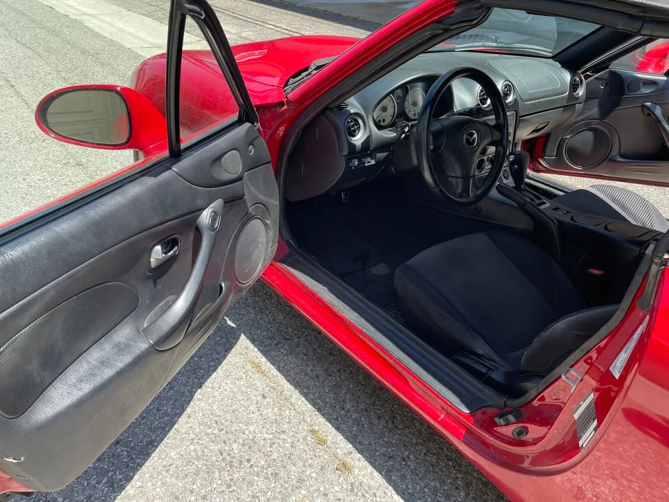2004 Mazda NB MX-5 Miata - Image 7 of 12