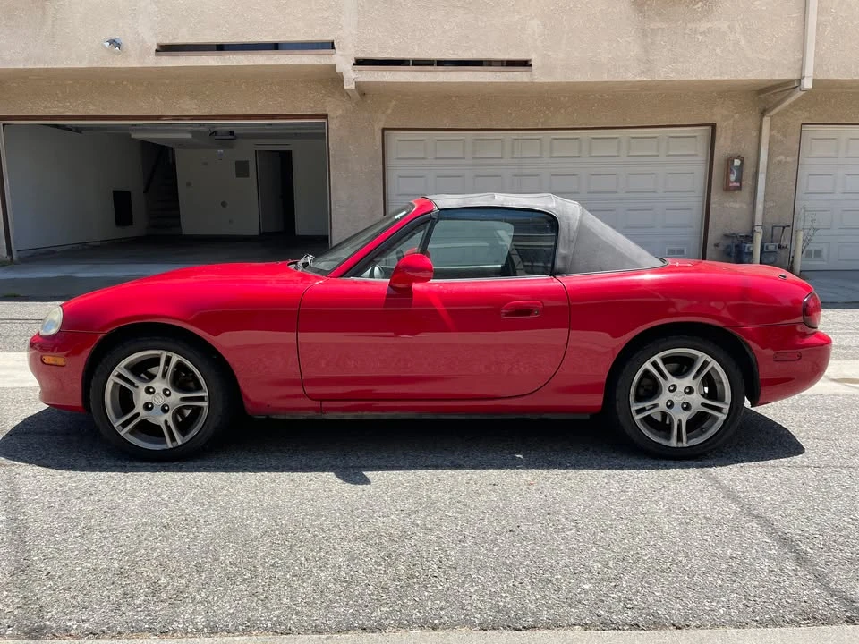 2004 Mazda NB MX-5 Miata - Image 11 of 12