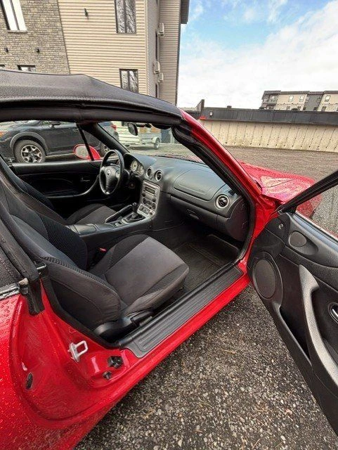 2004 Mazda NB MX-5 Miata - Image 7 of 10