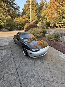 2004 Mazda MX-5 Miata