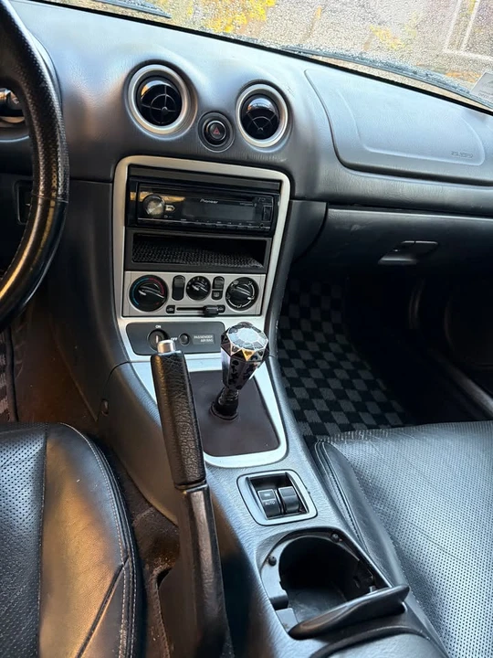 2004 Mazda NB MX-5 Miata - Image 11 of 15