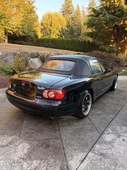 2004 Mazda NB MX-5 Miata - Image 8 of 15