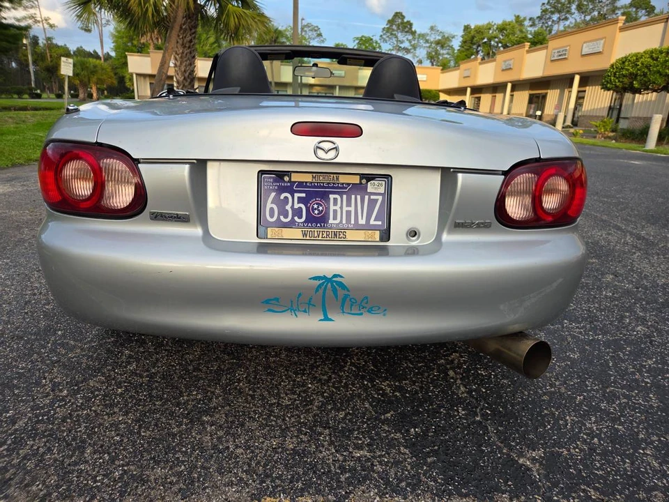 2004 Mazda NB MX-5 Miata - Image 9 of 10