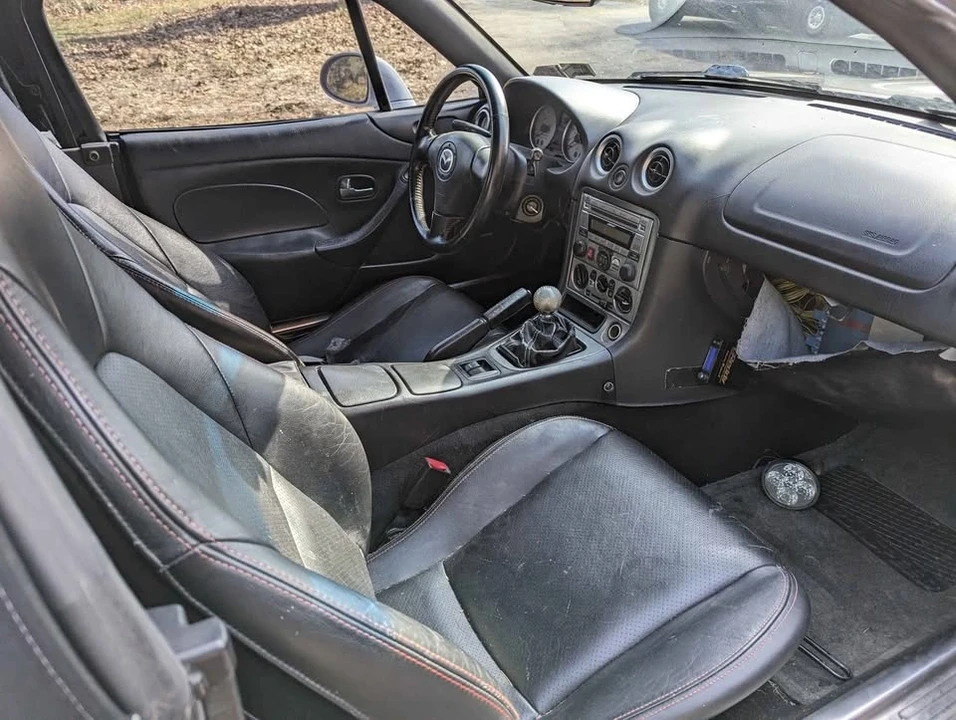 2004 Mazda NB Mazdaspeed MX-5 Miata - Image 6 of 10
