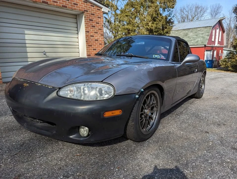 2004 Mazda NB Mazdaspeed MX-5 Miata - Image 2 of 10