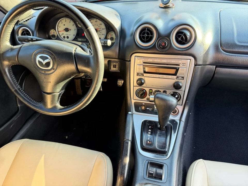 2004 Mazda NB MX-5 Miata - Image 11 of 12