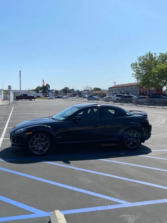 2004 Mazda RX-8 1st Gen - Image 2 of 9